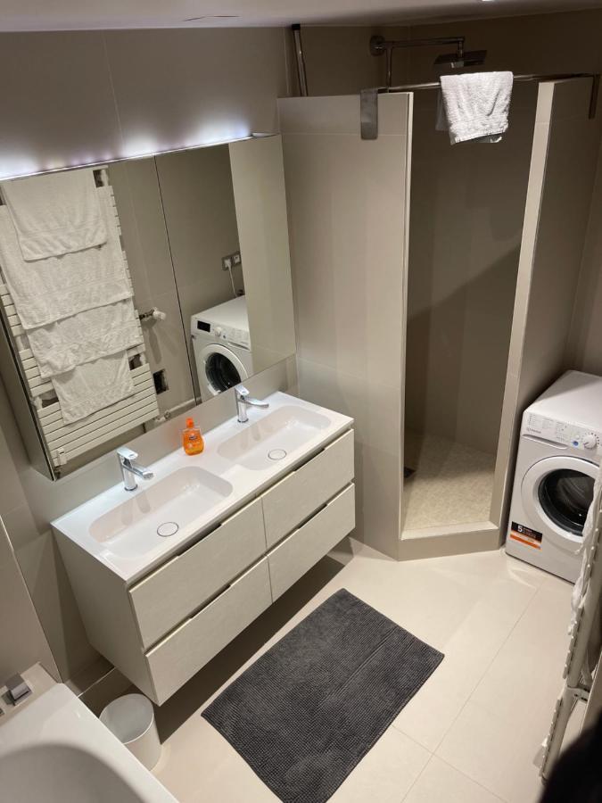 ستراسبورغ Superbe Appartement Avec Place De Parking Gratuit المظهر الخارجي الصورة